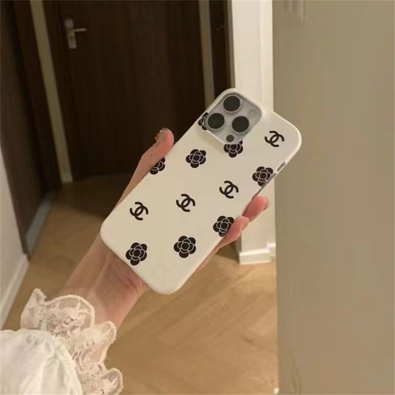 Chanel iphone 15 plus 16 pro maxケース